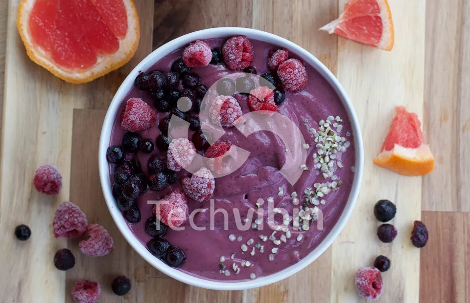 Vegan smoothie bowl